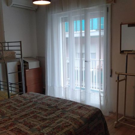 Azzurra Casa Vacanza Ventimiglia Ngoại thất bức ảnh