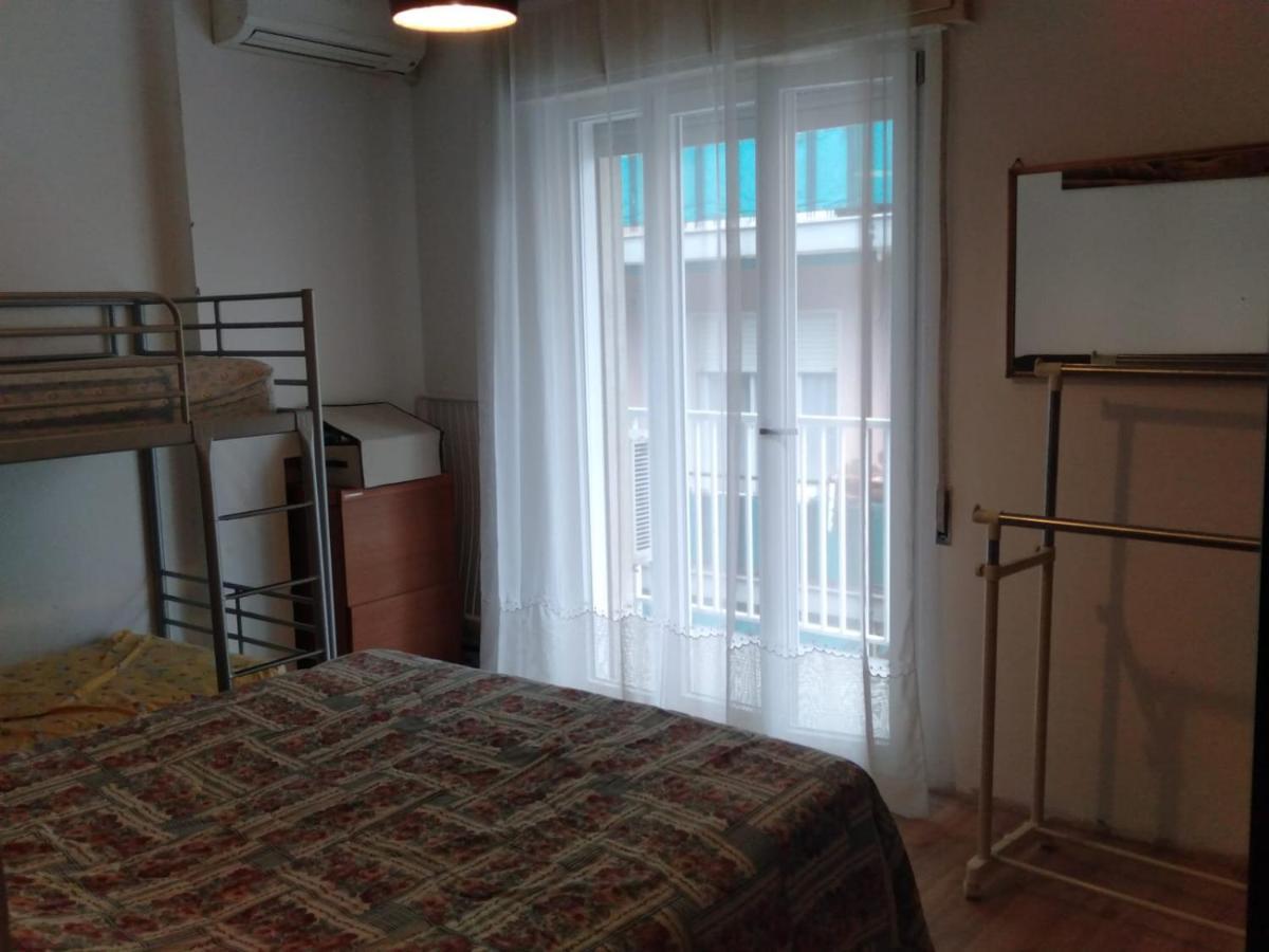Azzurra Casa Vacanza Ventimiglia Ngoại thất bức ảnh